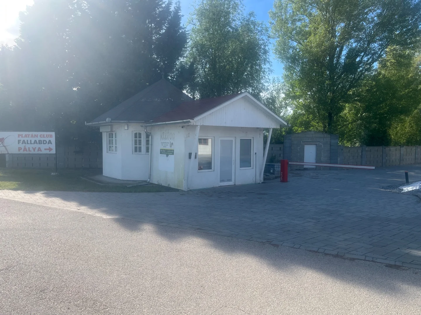 Eladó üzlet iroda / üzlet / kereskedelmi / szolgáltató Veszkény Fő utca - Kép 2