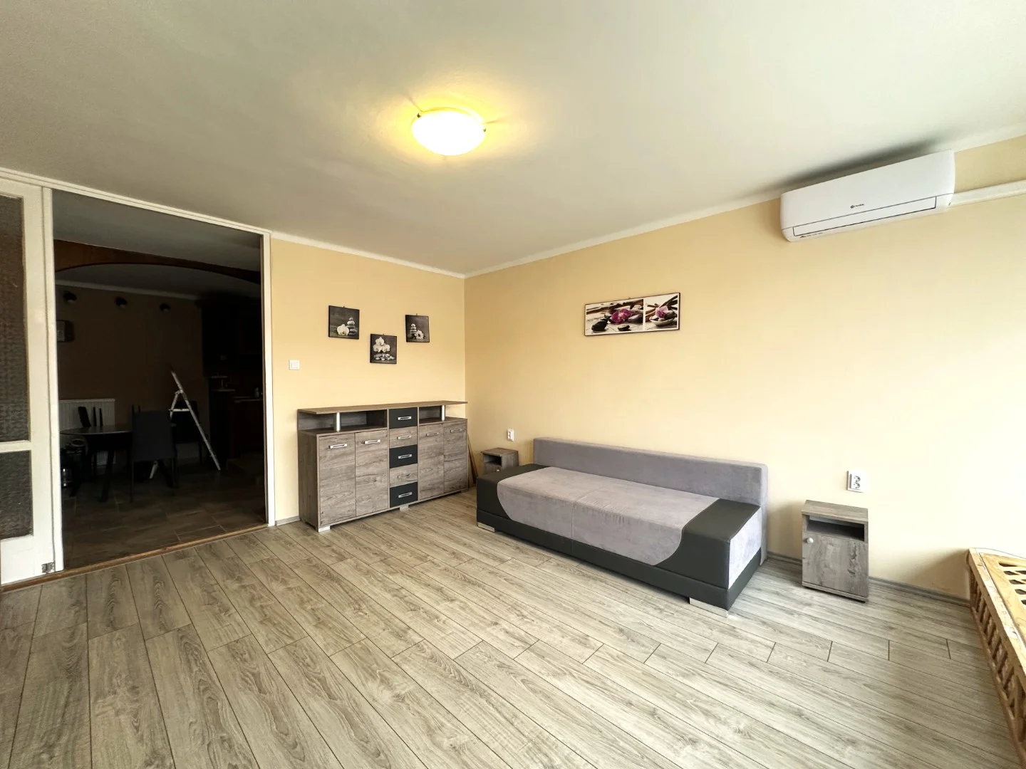Kiadó tégla lakás Pécs Sáfrány utca - Kép 3