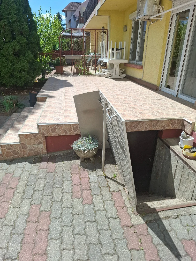 Eladó családi ház Szeged Bem - Kép 3
