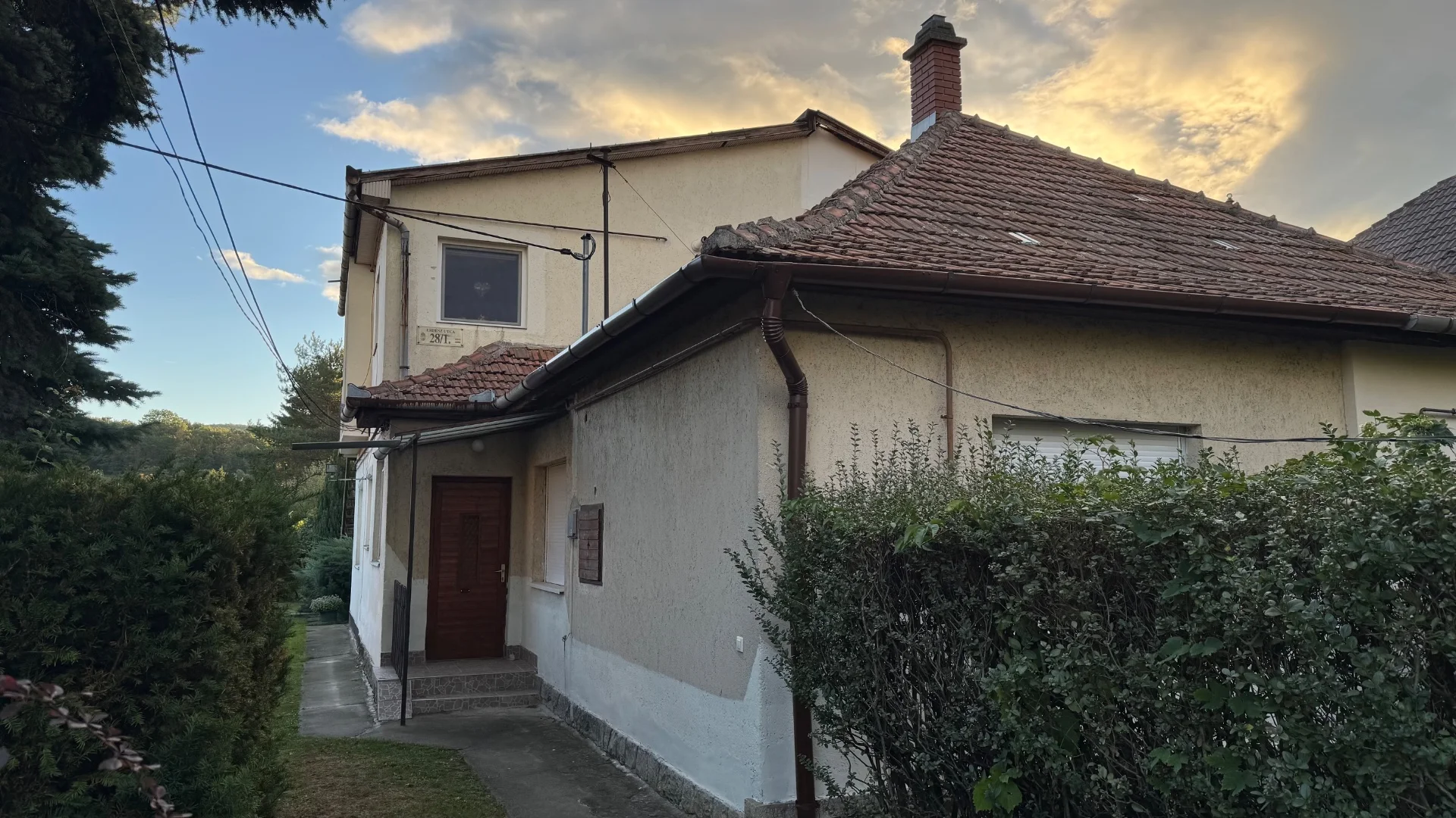 Eladó ikerház Gyöngyös Erdész utca