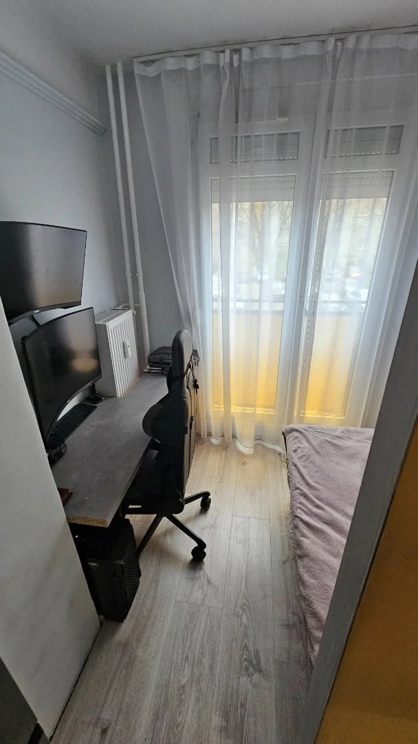 Eladó panel lakás Pécs Megyeri tér - Kép 4