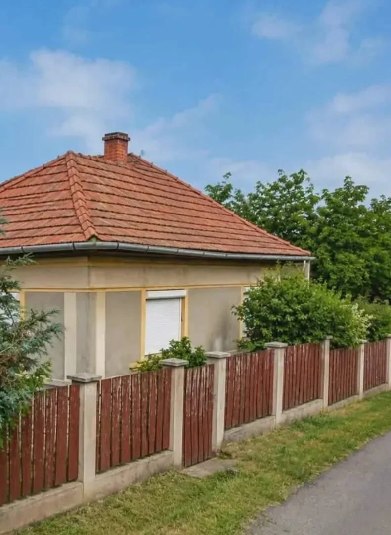 Eladó családi ház Izsófalva Rózsa - Kép 2
