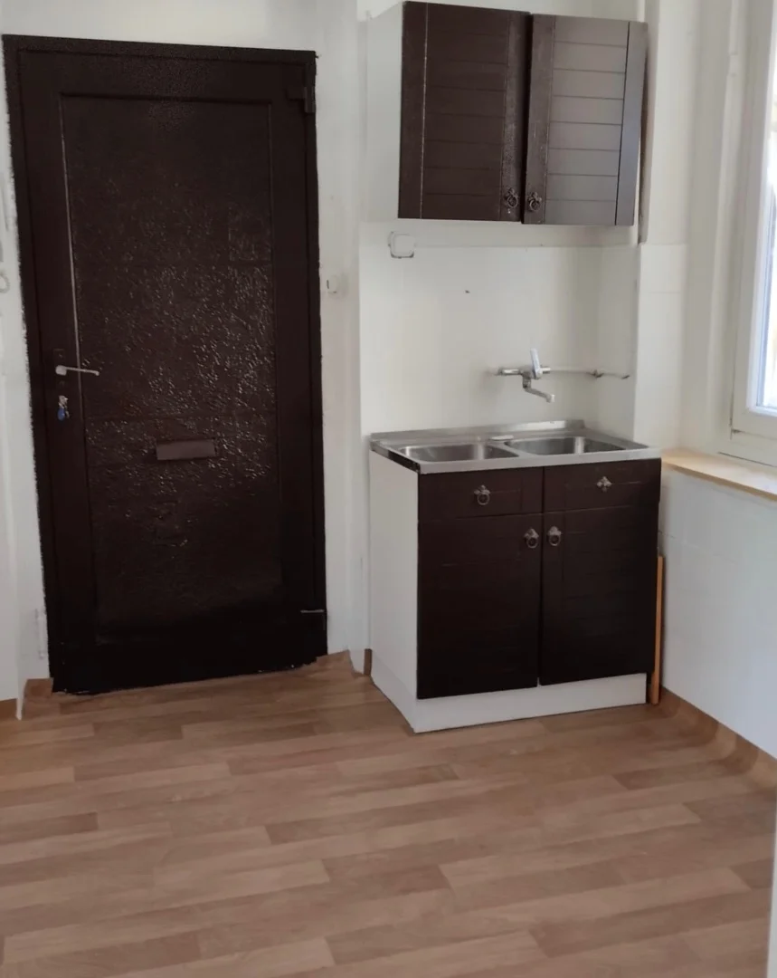 Eladó tégla lakás Budapest 04. ker. - Kép 8