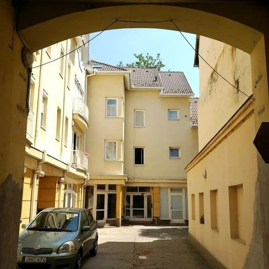 Kiadó tégla lakás Pécs Jókai