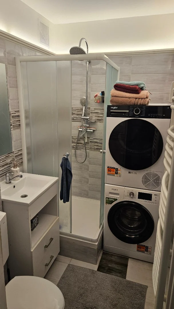 Eladó panel lakás Pécs Megyeri tér - Kép 3