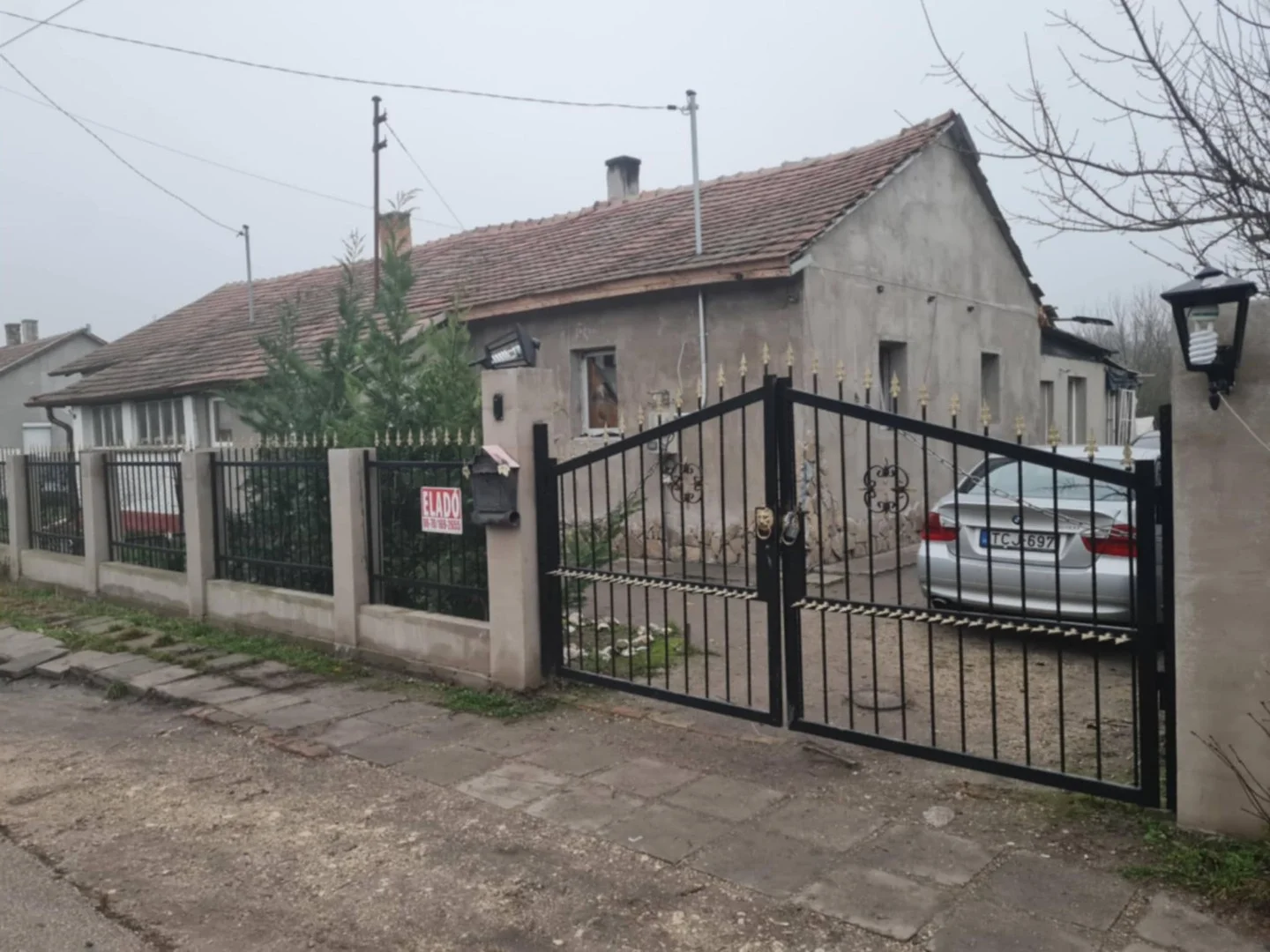 Eladó családi ház Ercsi - Kép 10