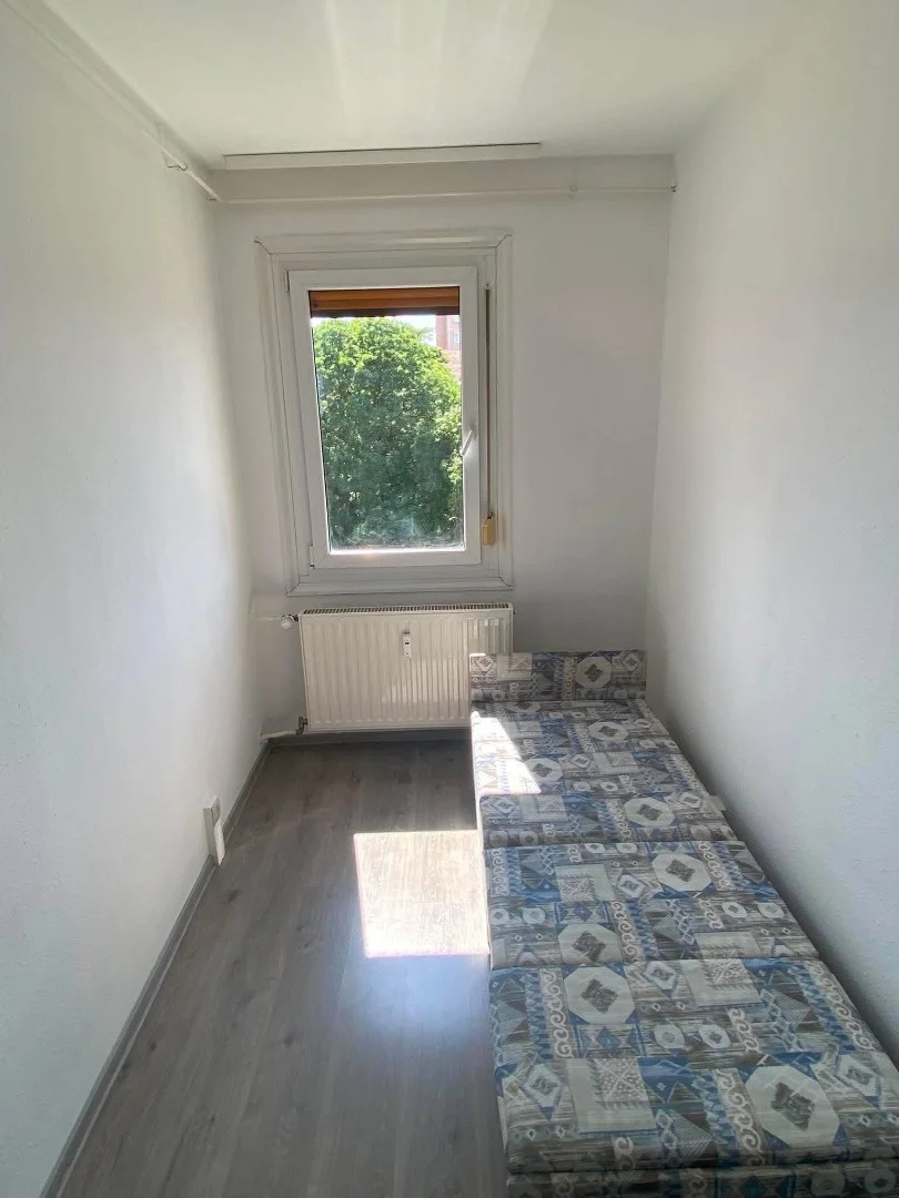 Eladó panel lakás Dunaújváros - Kép 5