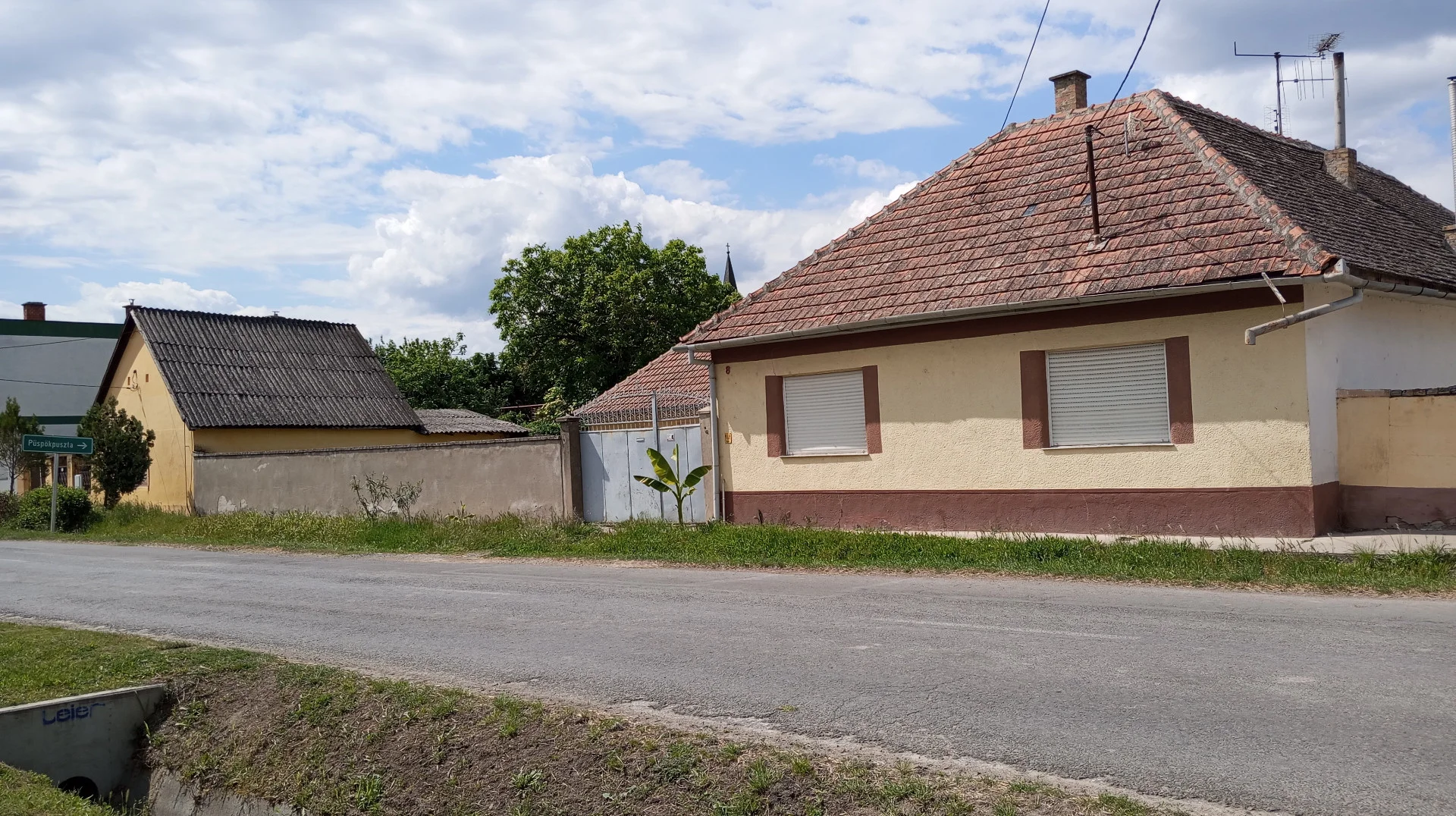 Eladó családi ház Dávod Petőfi Sándor