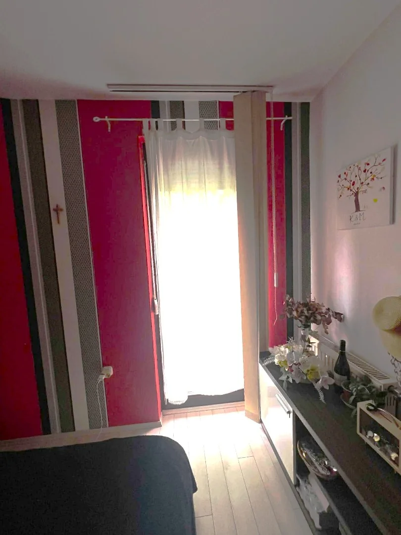 Kiadó tégla lakás Pécs Angster József utca - Kép 9