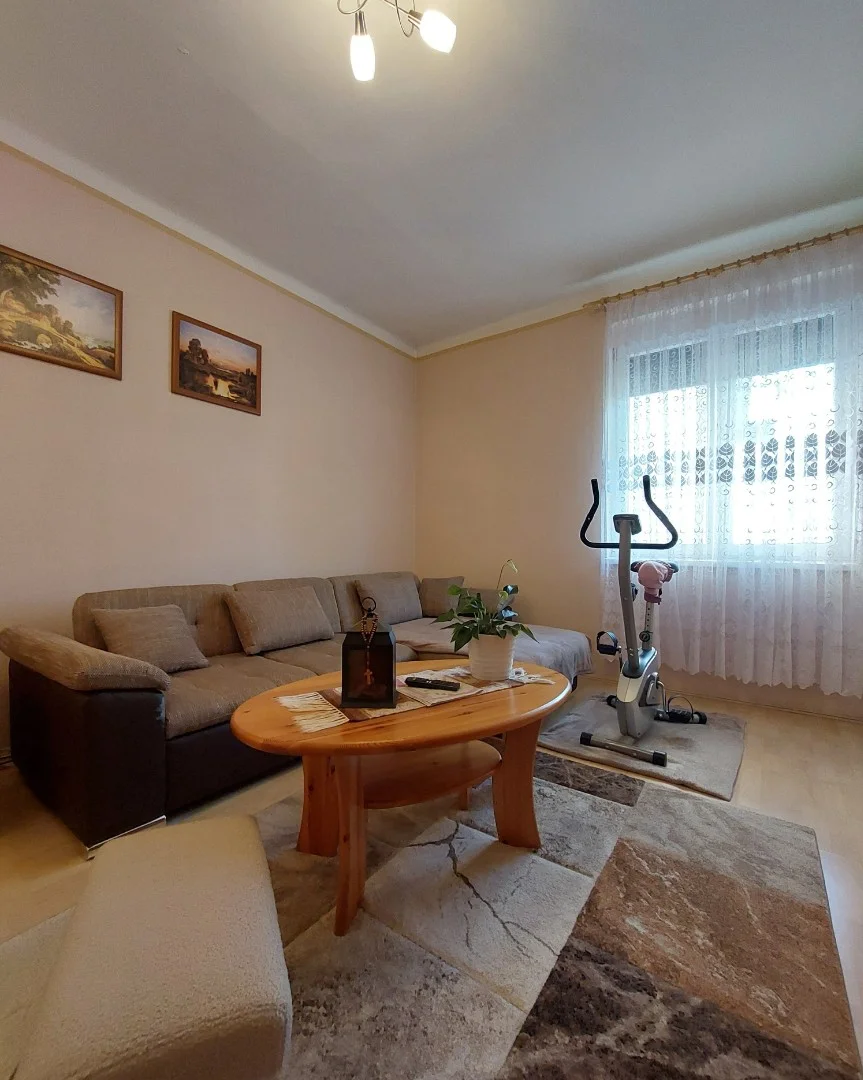 Eladó tégla lakás Pécs P.L. - Kép 10
