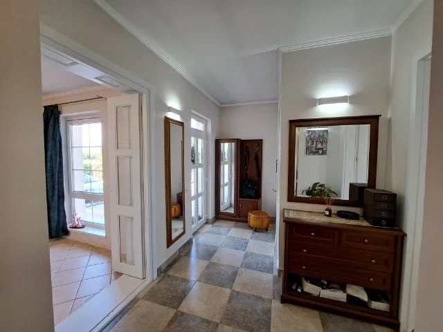 Eladó családi ház Győr - Kép 3