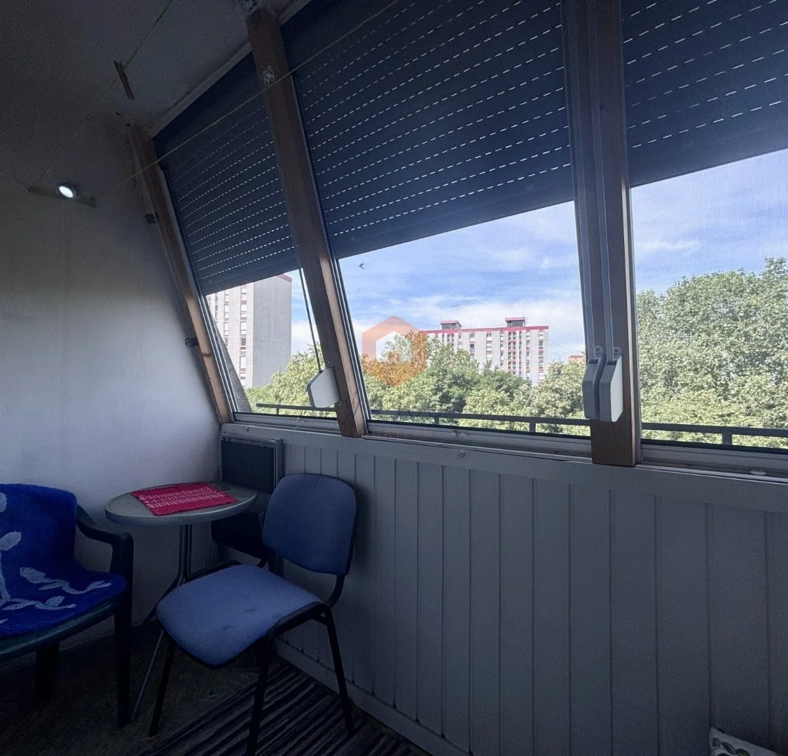 Eladó panel lakás Pécs Aidinger János - Kép 9