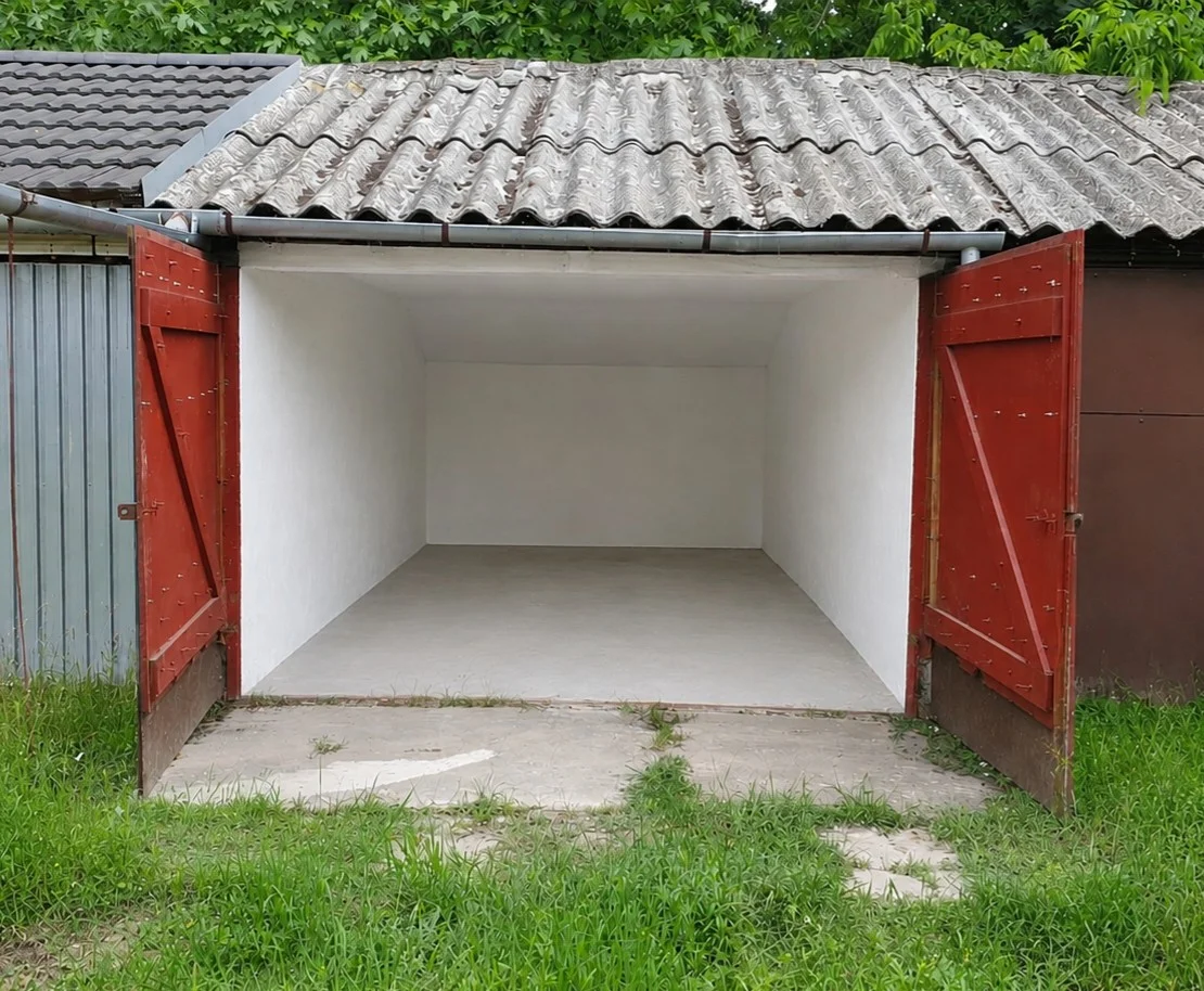 Eladó garázs garázs / beálló Szentes Óbester telep
