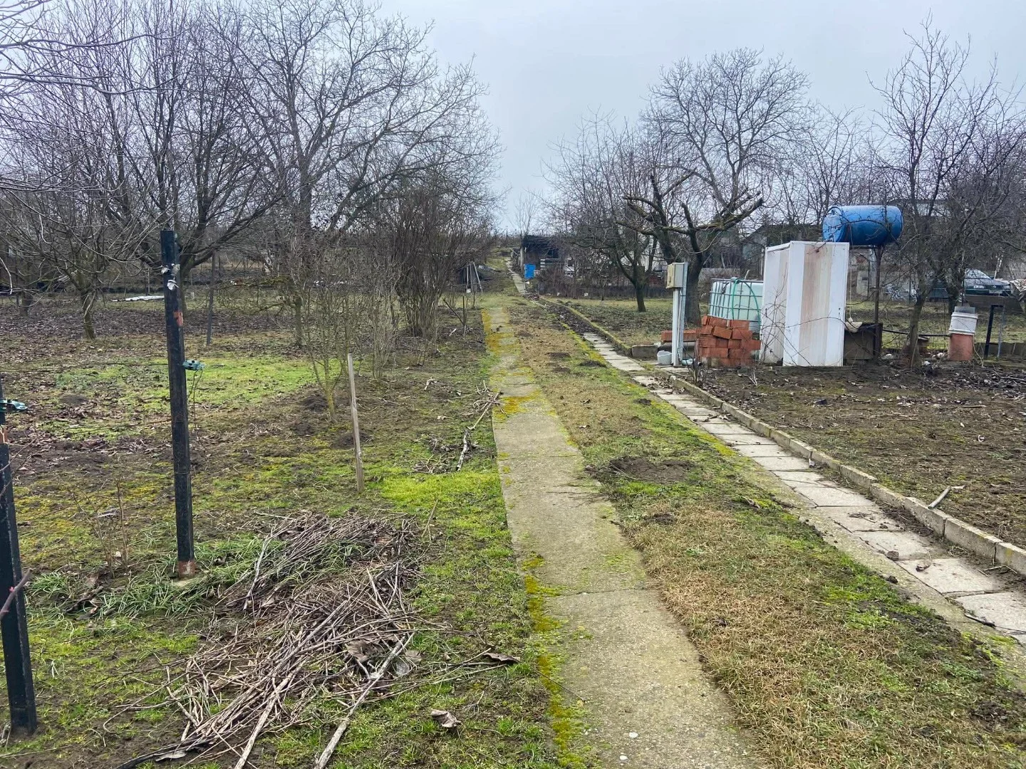 Eladó önálló nyaraló nyaraló / üdülő Dunaújváros Kajszi út - Kép 10