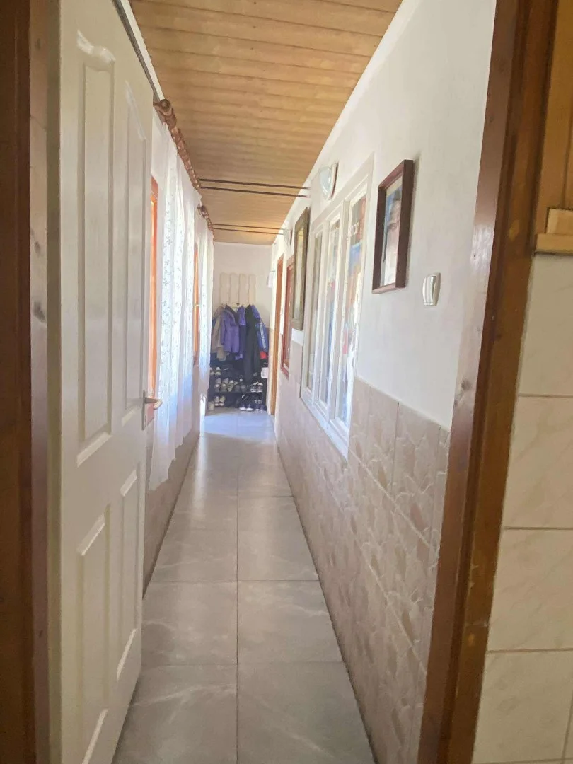 Eladó családi ház Dunaújváros - Kép 5