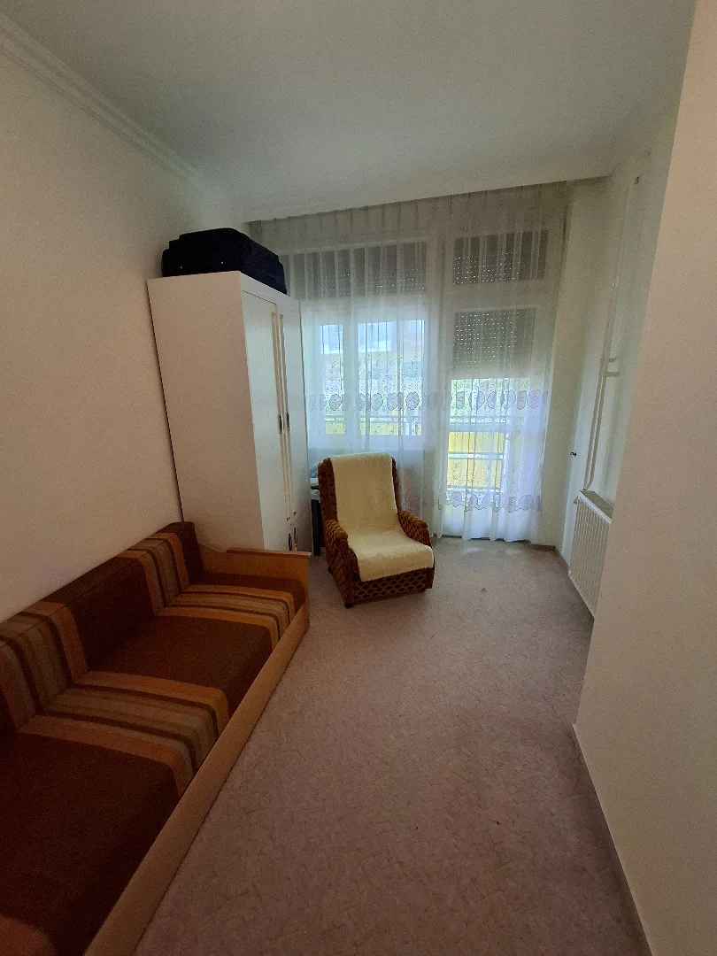 Eladó családi ház Szeged Bem - Kép 13