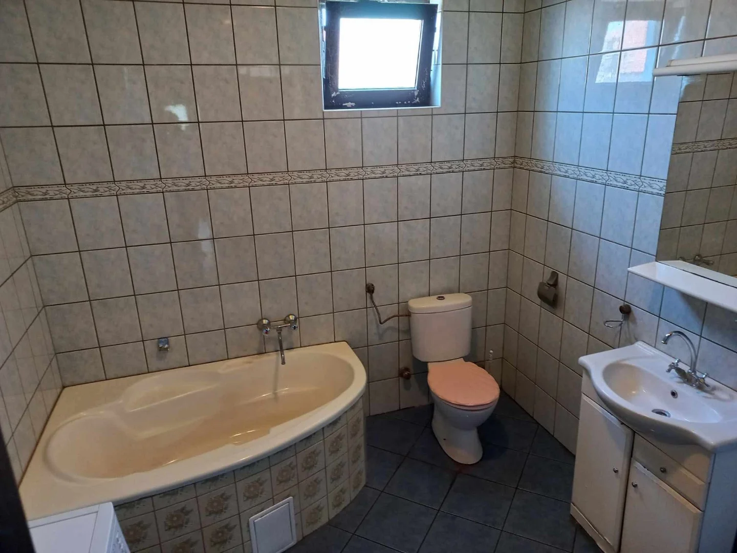 Eladó családi ház Kunmadaras Kiss Ernő utca - Kép 4