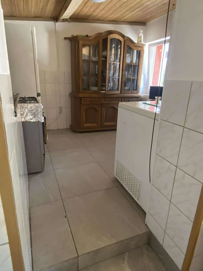 Eladó családi ház Dunaújváros - Kép 7