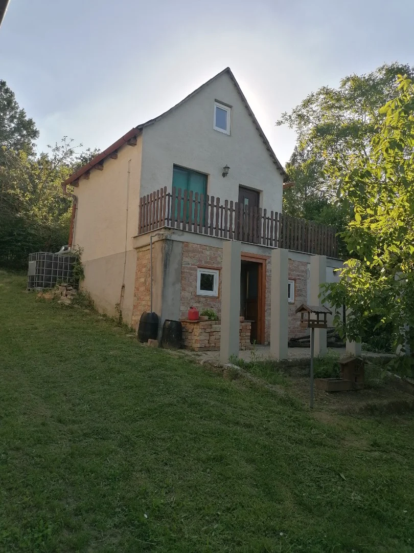Eladó önálló nyaraló nyaraló / üdülő Mór Csókakői Dűlő