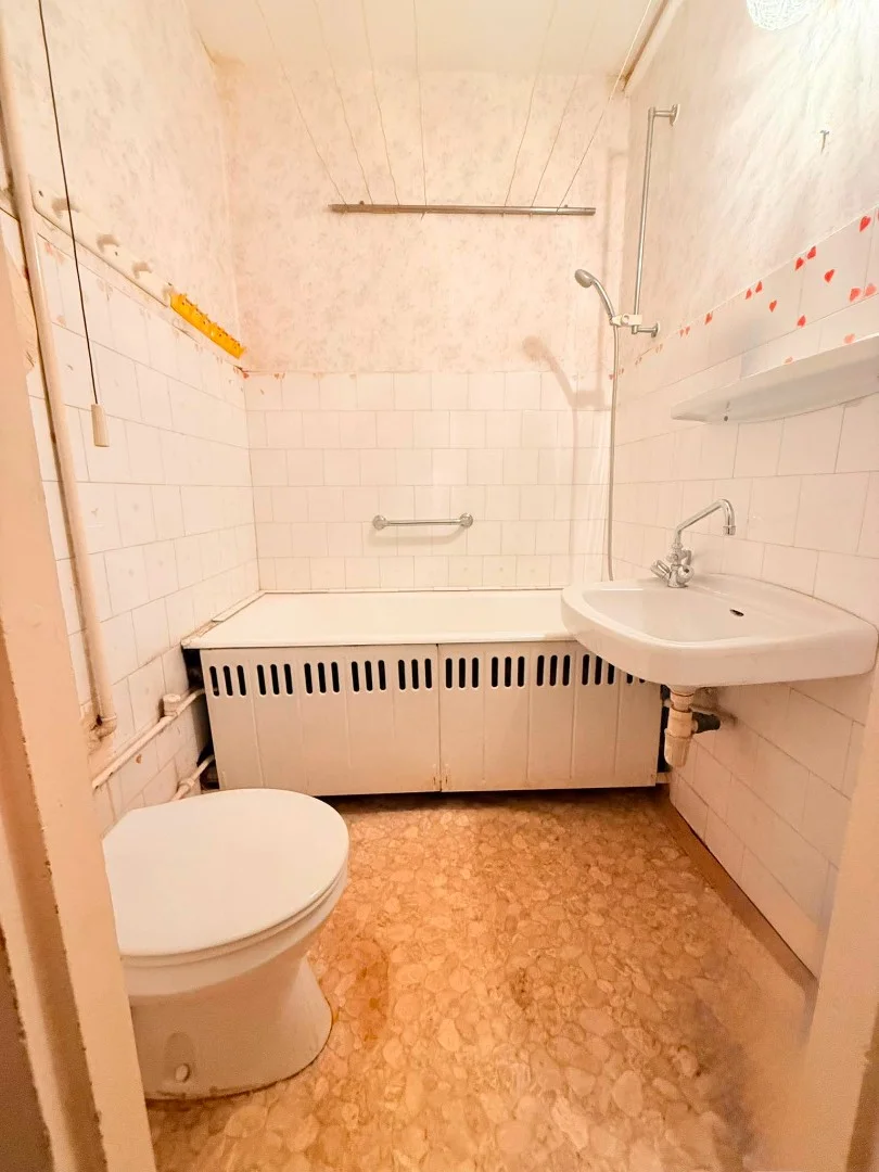 Eladó panel lakás Kazincbarcika Mikszáth Kálmán utca - Kép 8