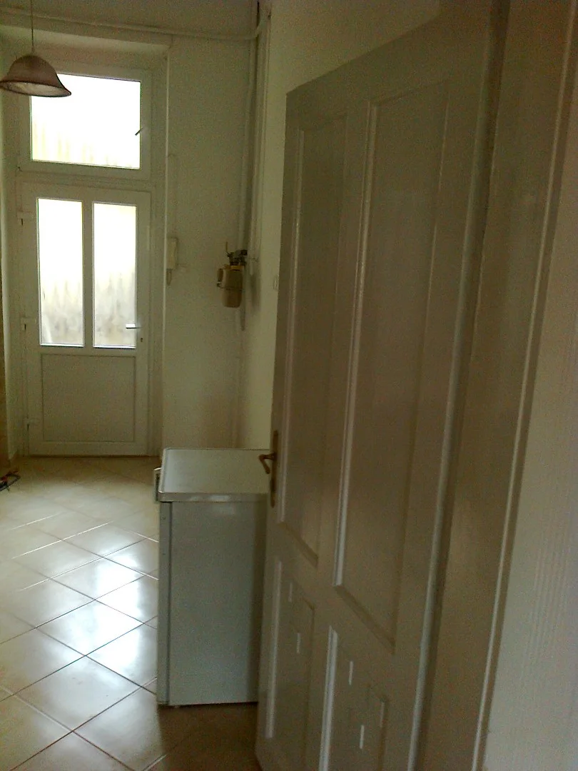 Kiadó tégla lakás Budapest 01. ker. Mészáros utca - Kép 9