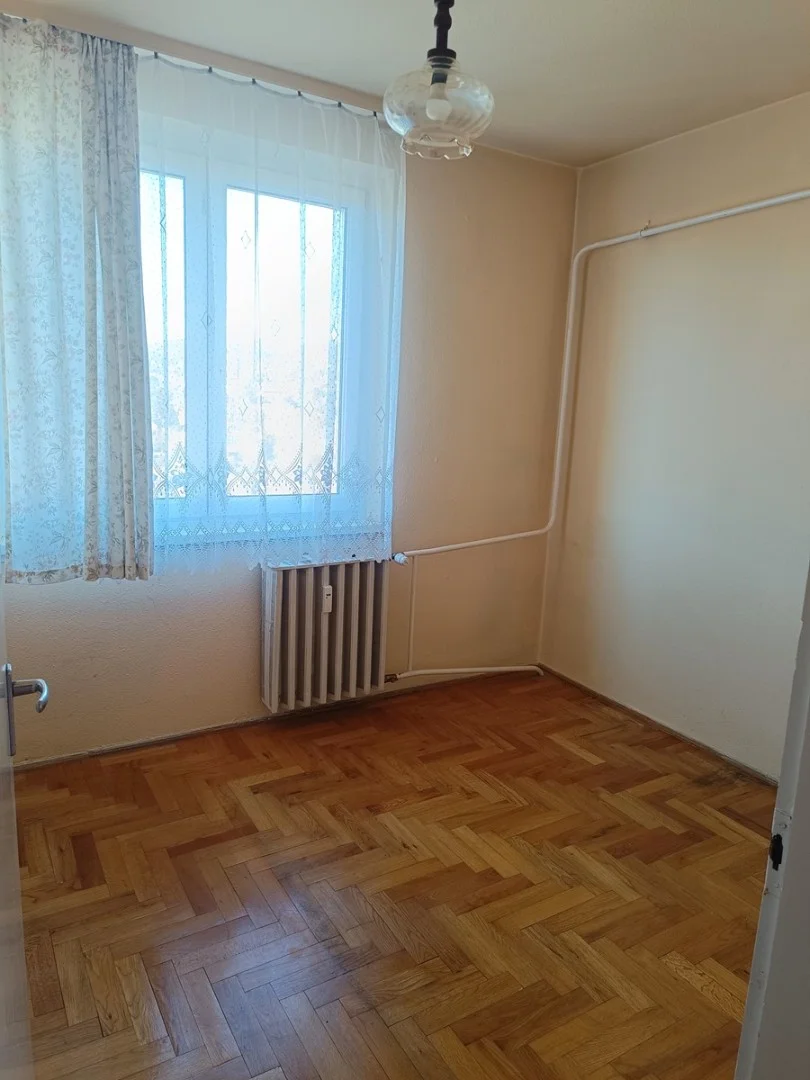 Eladó panel lakás Budapest 03. ker. Jendrassik György utca - Kép 4