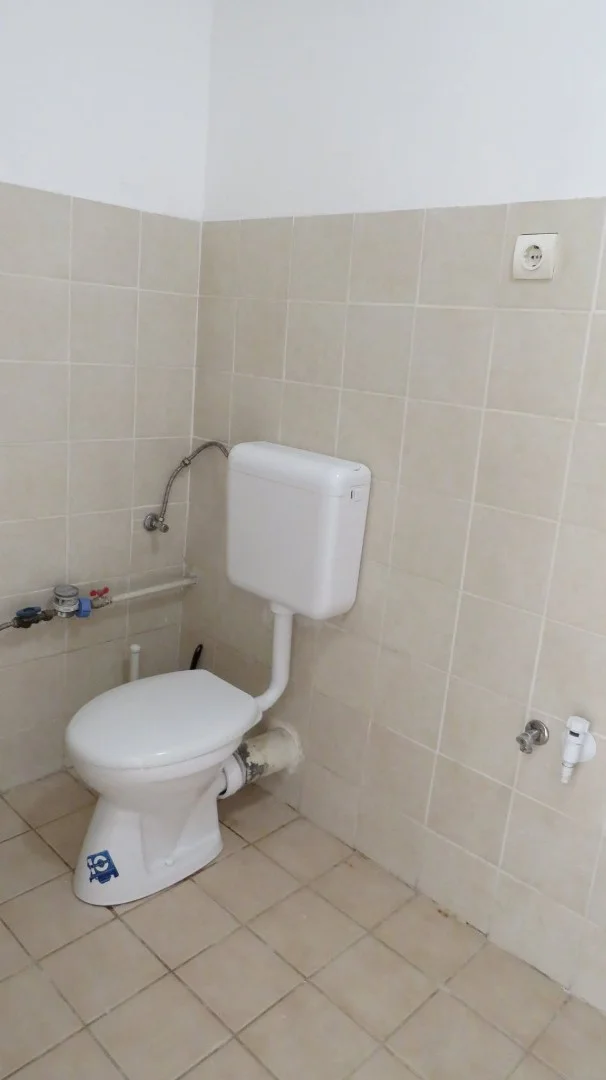 Eladó tégla lakás Dunaújváros - Kép 16