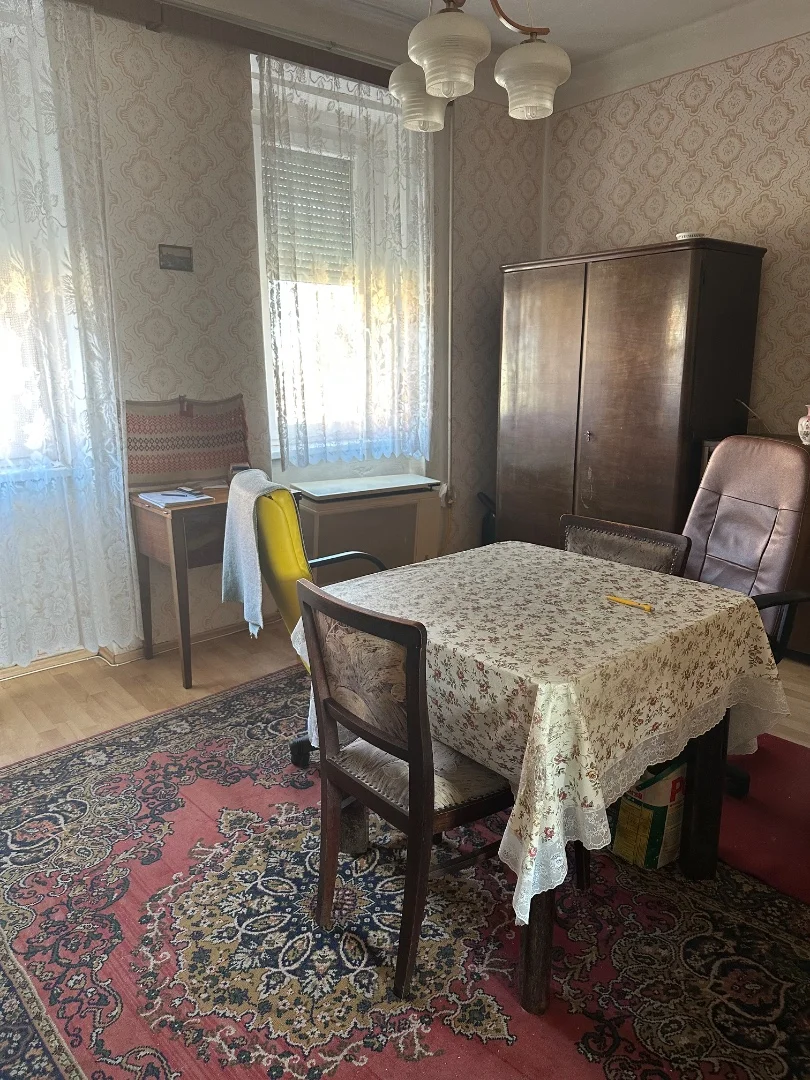 Eladó családi ház Pápa Fiumei - Kép 3