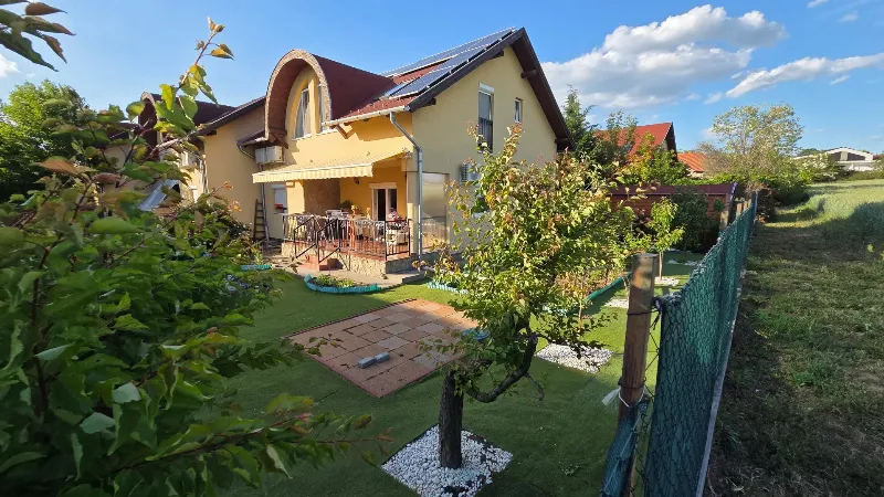 Eladó sorház Budapest 17. ker. Réti csík