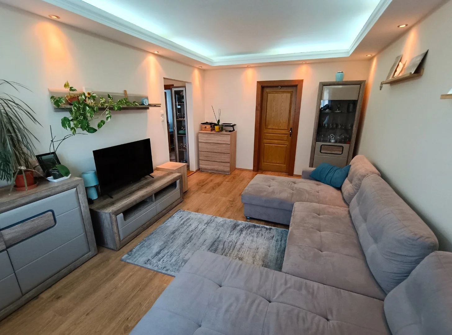Eladó panel lakás Debrecen Derék utca - Kép 2