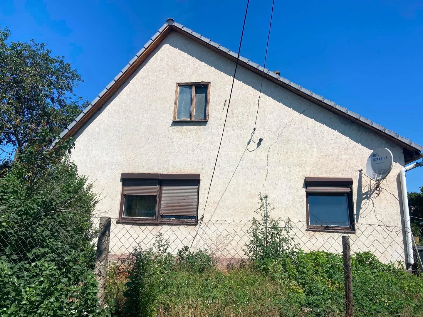 Eladó családi ház Nagyvenyim
