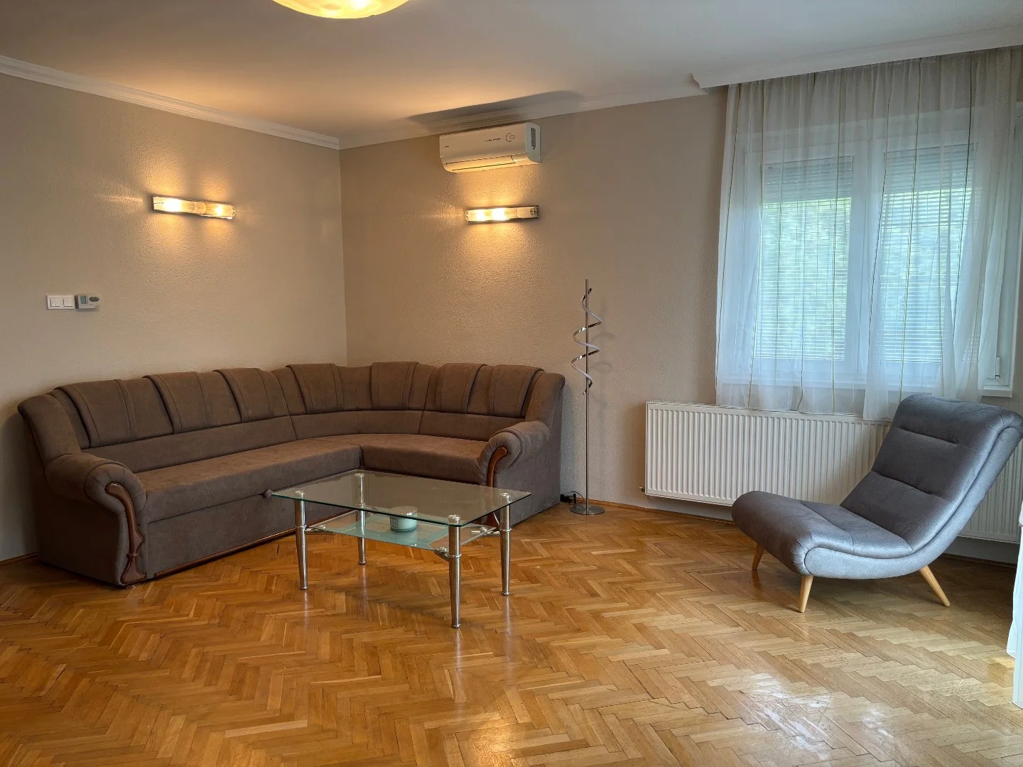 Kiadó tégla lakás Debrecen - Kép 3