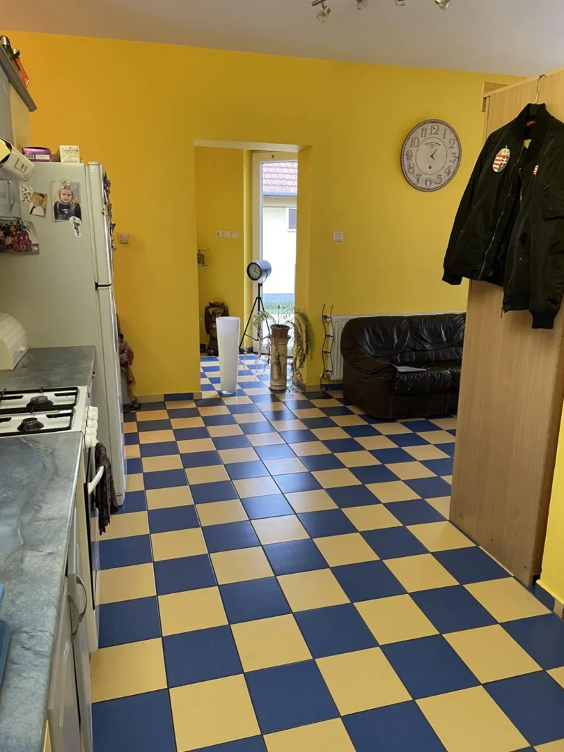 Eladó családi ház Komádi Ibolya utca - Kép 4