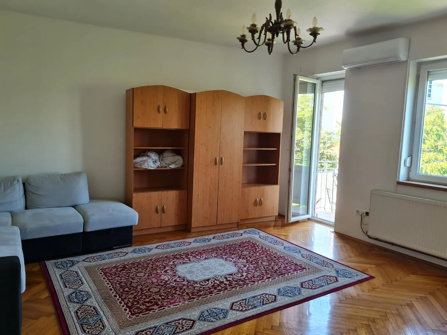 Kiadó panel lakás Pécs Őz utca