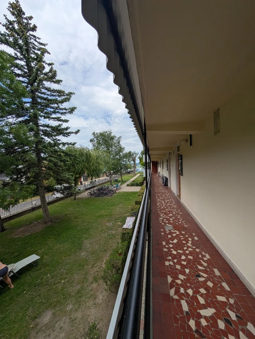 Eladó üdülőházas nyaraló / apartman nyaraló / üdülő Balatonlelle Zengő utca - Kép 3