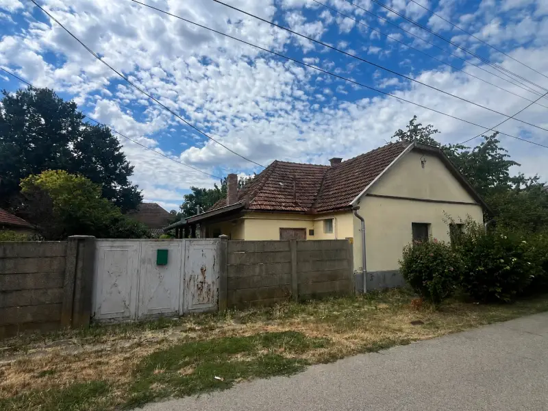 Eladó családi ház Gyula Vörösmarty utca