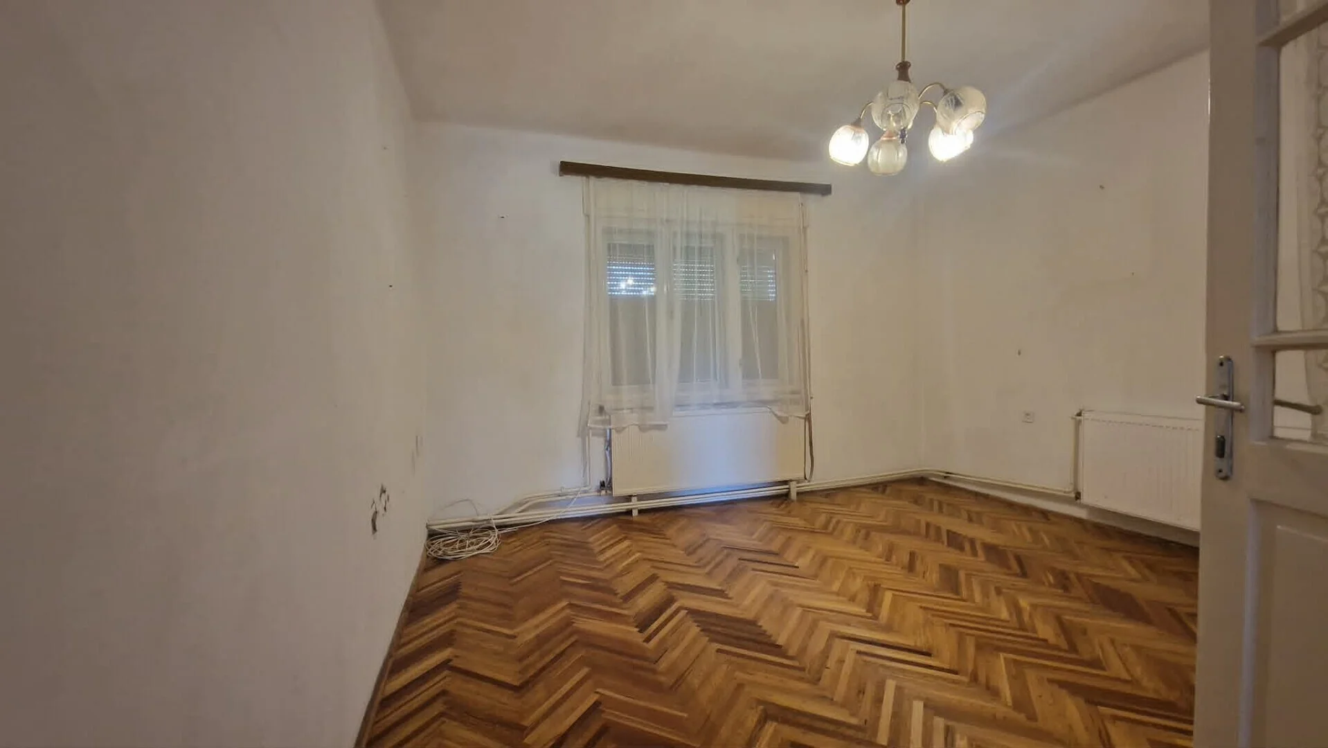 Eladó családi ház Komárom Akácfa utca - Kép 7
