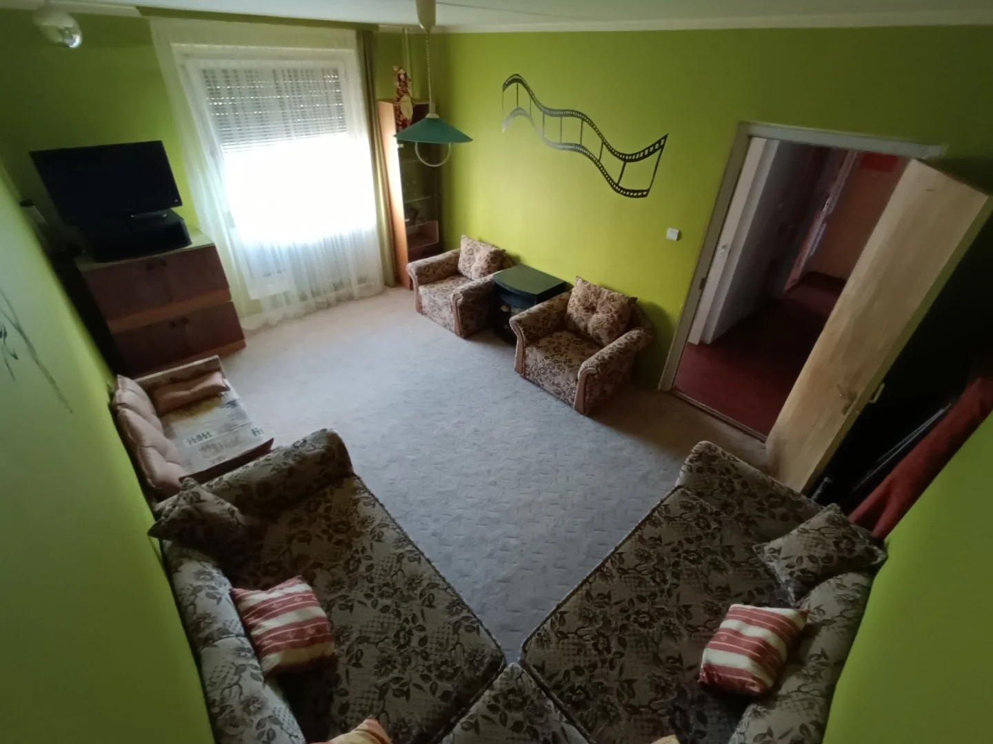 Eladó panel lakás Komló Hegyhát utca - Kép 2