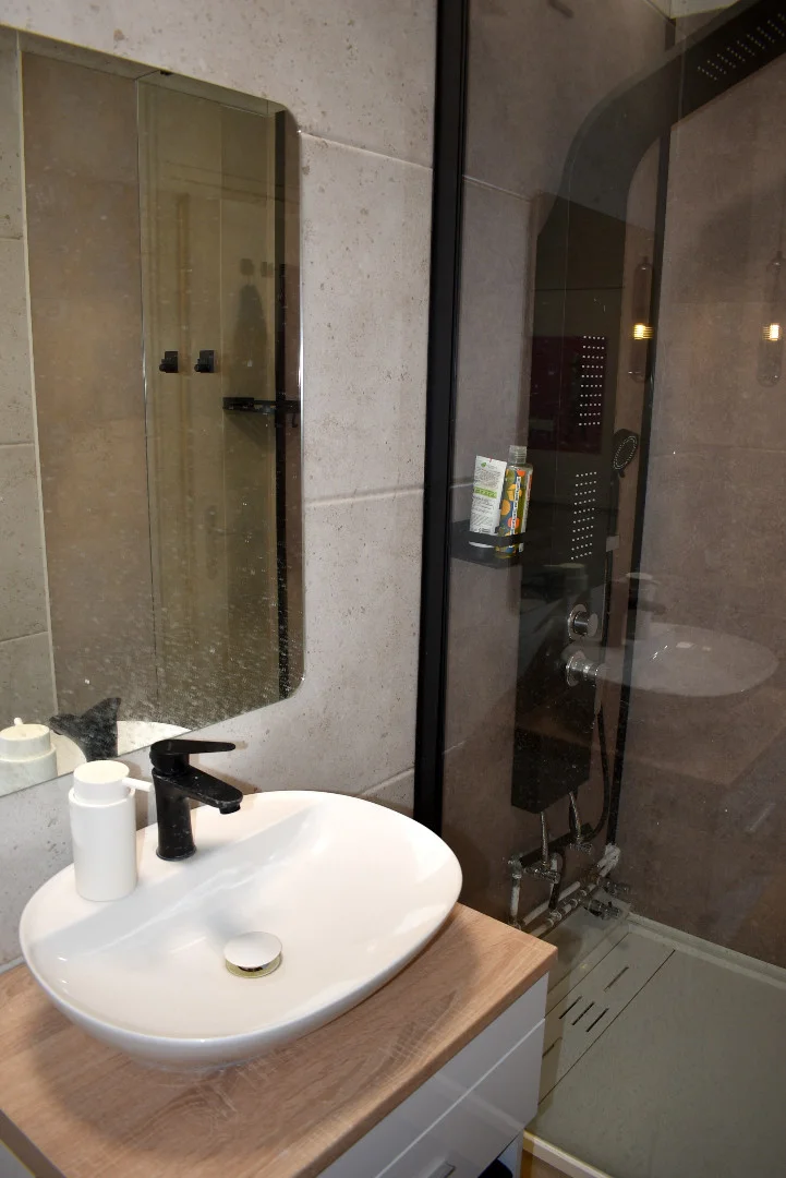 Eladó üdülőházas nyaraló / apartman nyaraló / üdülő Balatonfüred - Kép 11