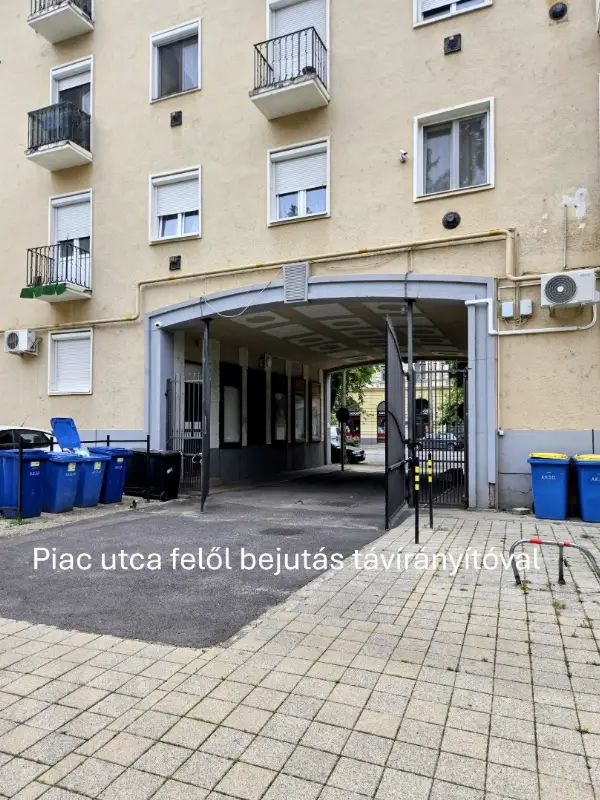 Eladó garázs garázs / beálló Debrecen piac