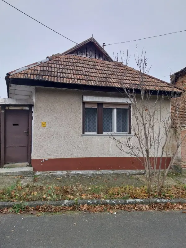 Eladó családi ház Szécsény Bartók Béla út