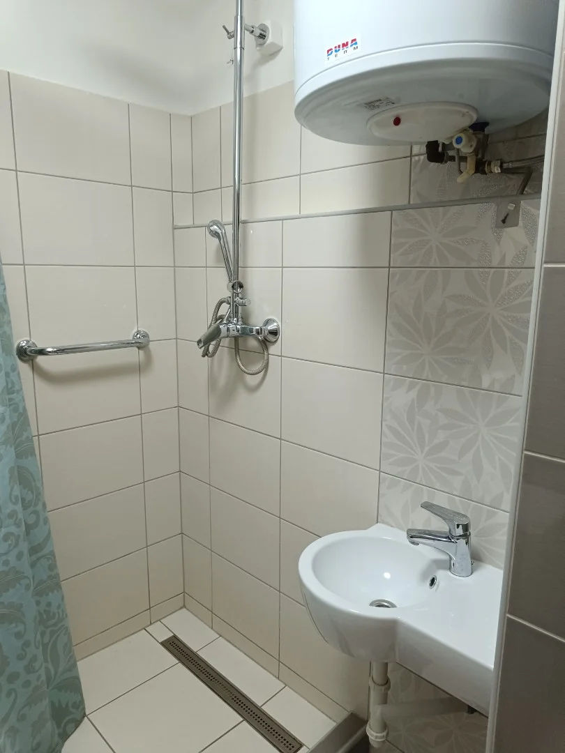 Eladó panel lakás Bakonyszentlászló Fenyves utca - Kép 8