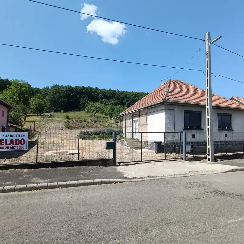 Eladó családi ház Vizslás Akácfa