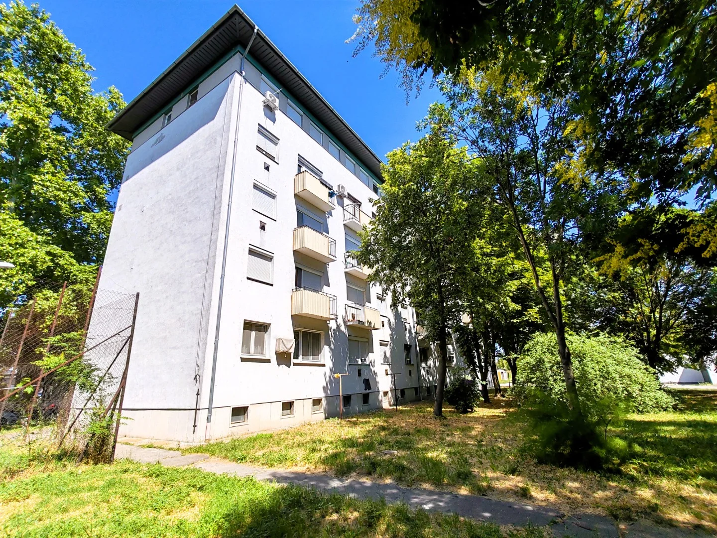 Eladó tégla lakás Szekszárd Tartsay Vilmos Lakótelep - Kép 18