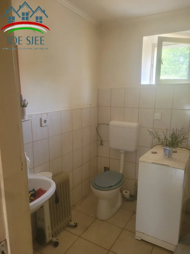 Eladó családi ház Abádszalók - Kép 12
