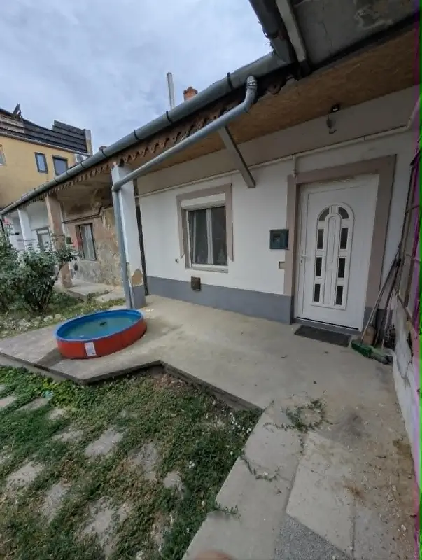 Eladó lakás Pécs garay