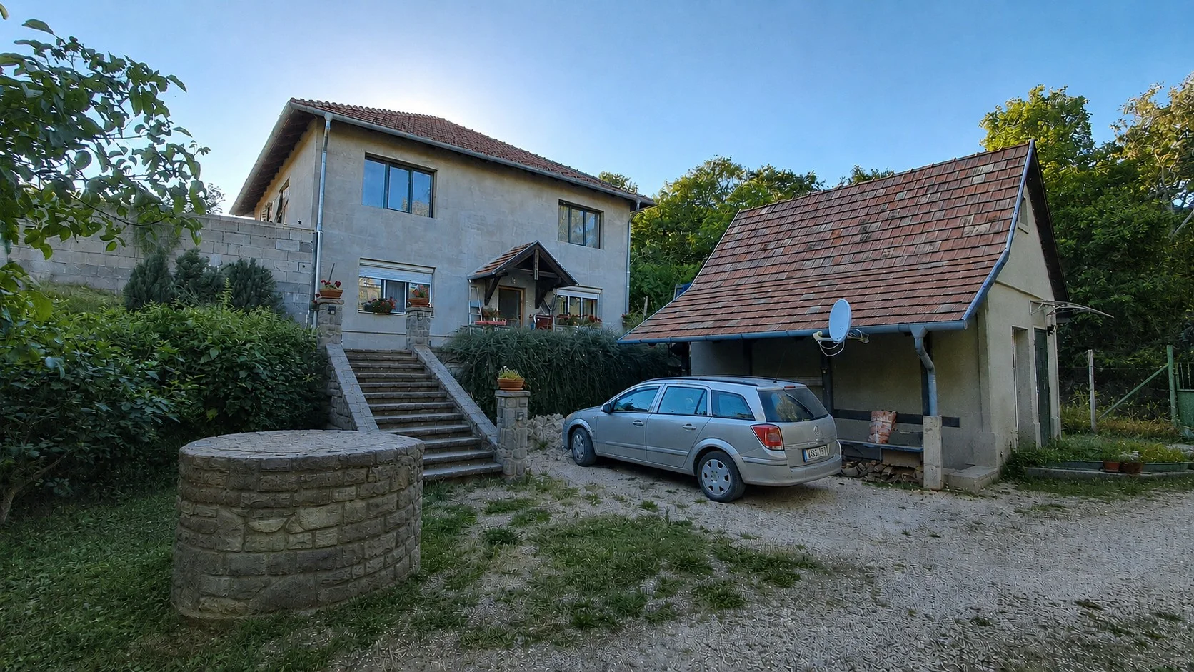Eladó családi ház Szentendre Parlag