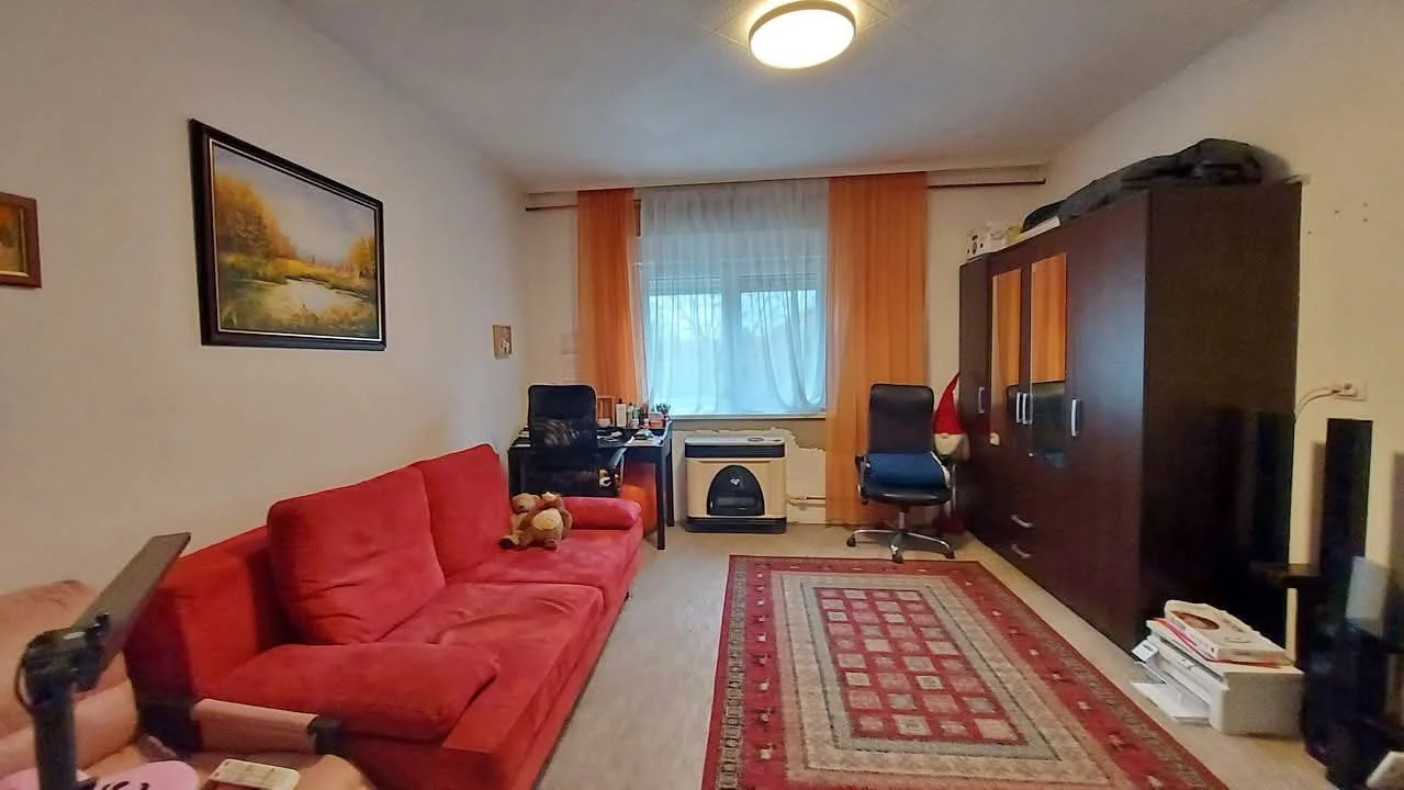 Eladó családi ház Kiskunlacháza Kert - Kép 8