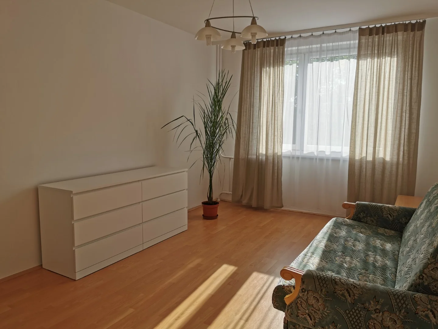 Kiadó panel lakás Debrecen Darabos utca - Kép 9