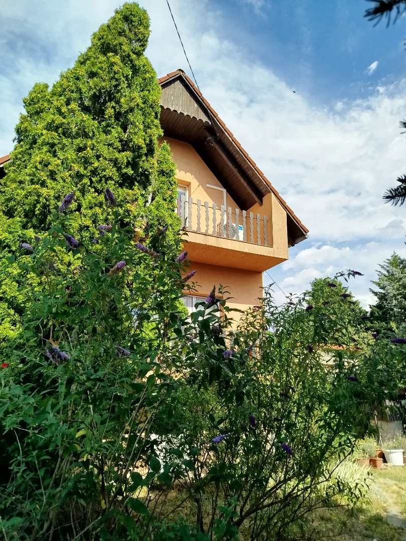 Eladó családi ház Balatonfűzfő - Kép 9